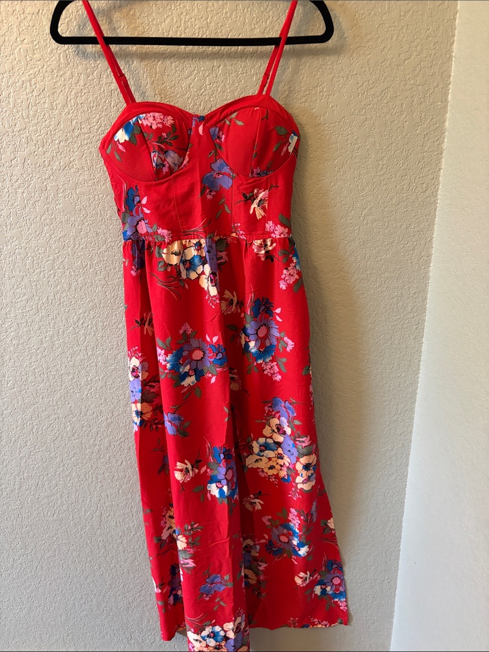 Fitted Red Floral Midi Dress with Spaghetti Straps